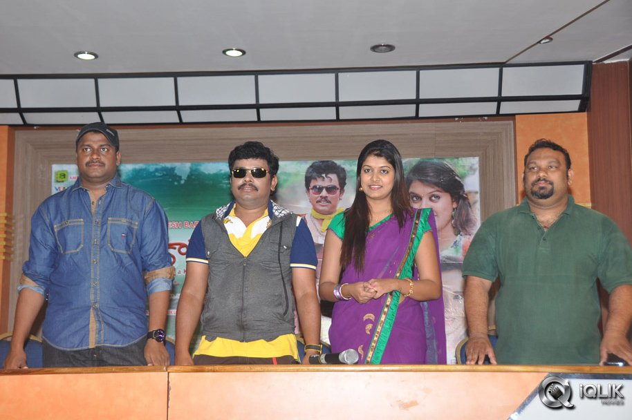 Hrudaya-Kaleyam-Movie-Press-Meet-Photos